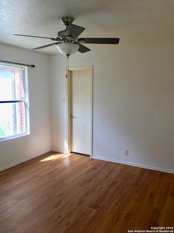 4703 GEORGES FARM, San Antonio, TX 78244