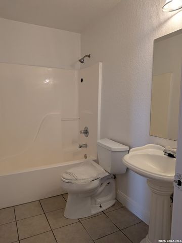 4703 GEORGES FARM, San Antonio, TX 78244