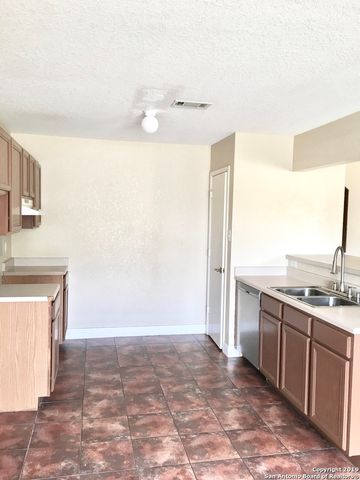 4703 GEORGES FARM, San Antonio, TX 78244