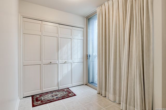 7815 Broadway Apt 401, San Antonio, TX 78209