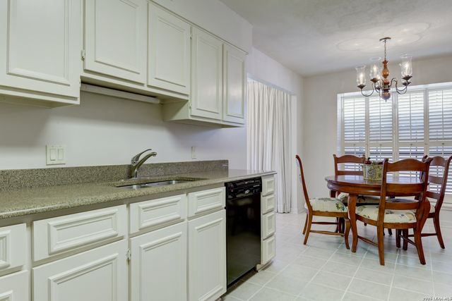 7815 Broadway Apt 401, San Antonio, TX 78209