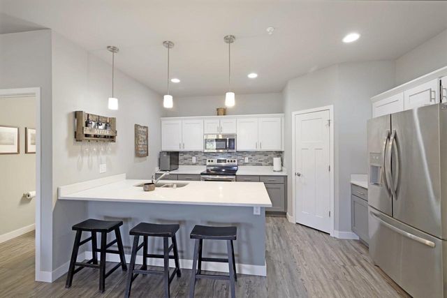 1971 N Windsor Avenue, Cottage Grove, WI 53527