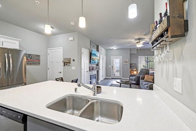 1971 N Windsor Avenue, Cottage Grove, WI 53527