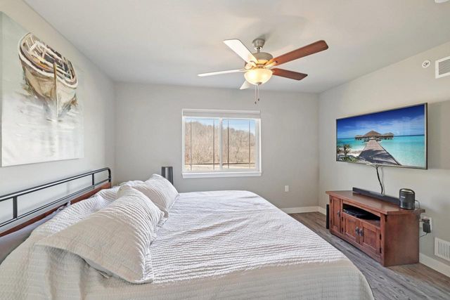 1971 N Windsor Avenue, Cottage Grove, WI 53527