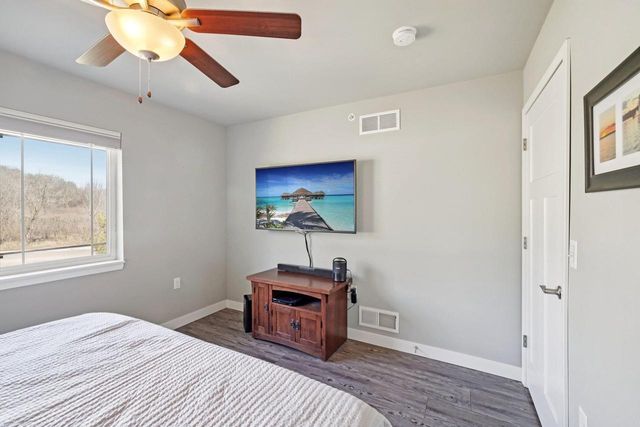 1971 N Windsor Avenue, Cottage Grove, WI 53527