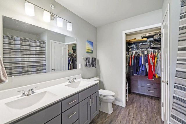 1971 N Windsor Avenue, Cottage Grove, WI 53527