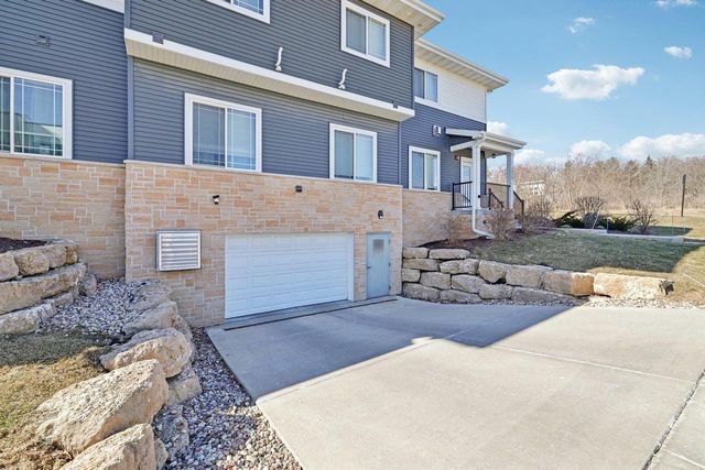 1971 N Windsor Avenue, Cottage Grove, WI 53527