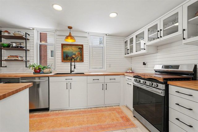 852 Innes Street, Grand Rapids, MI 49503