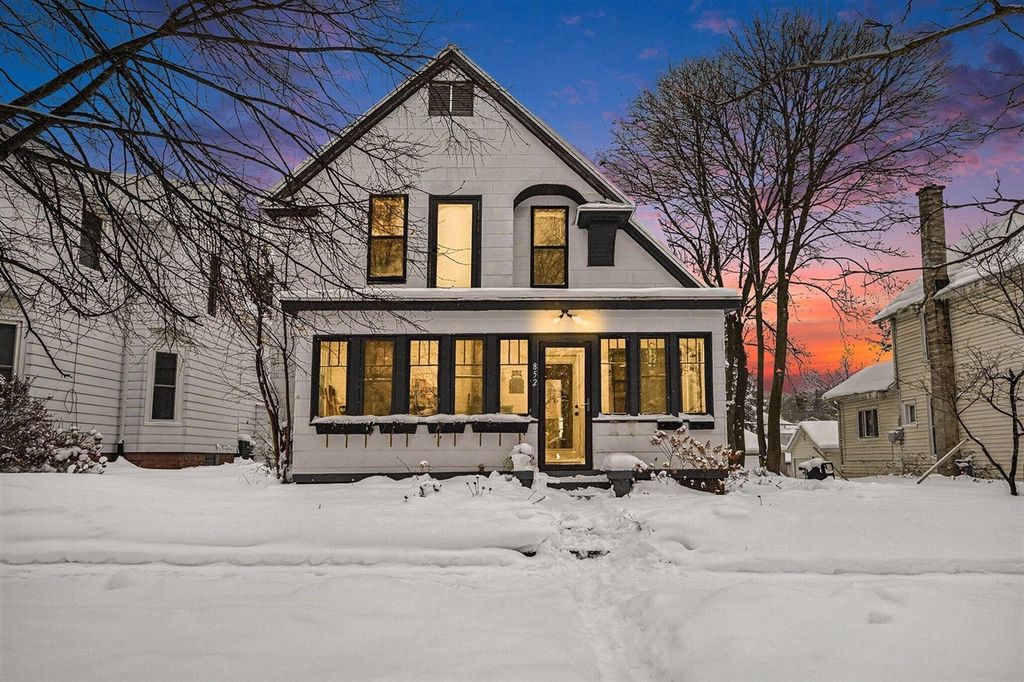 852 Innes Street, Grand Rapids, MI 49503