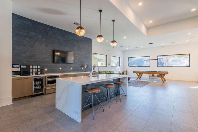 420 W Slaughter LN 13-1331, Austin, TX 78748