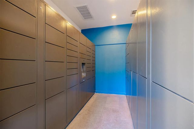 420 W Slaughter LN 13-1331, Austin, TX 78748