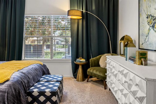 420 W Slaughter LN 13-1331, Austin, TX 78748