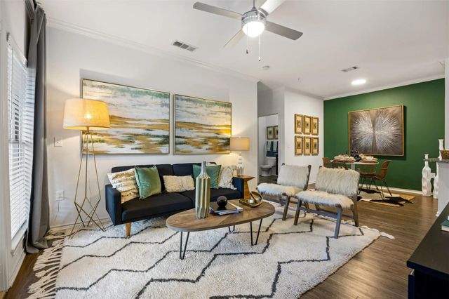 420 W Slaughter LN 13-1331, Austin, TX 78748