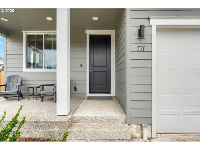 531 N AVERY Dr, Ridgefield, WA 98642