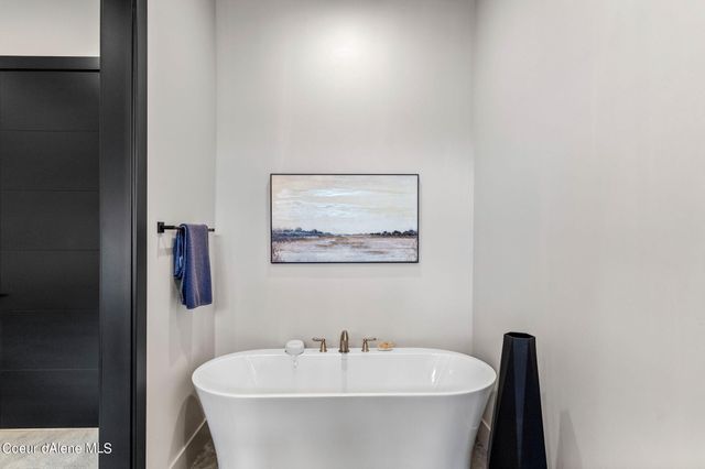 2886 N ATLAS RD, Coeur D'alene, ID 83814