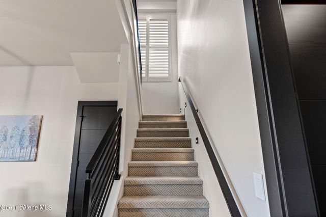 2886 N ATLAS RD, Coeur D'alene, ID 83814