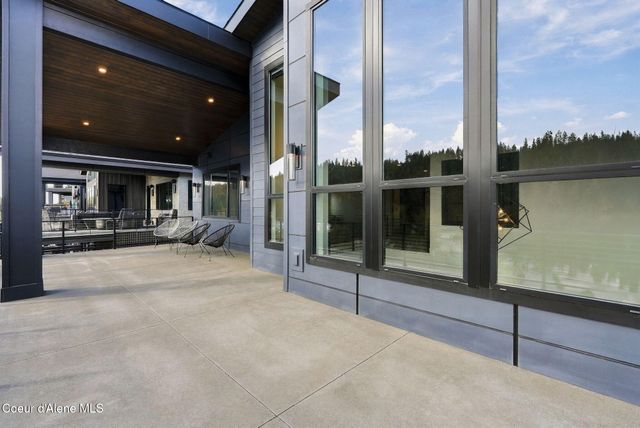 2886 N ATLAS RD, Coeur D'alene, ID 83814