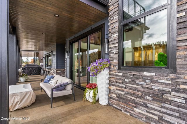 2886 N ATLAS RD, Coeur D'alene, ID 83814