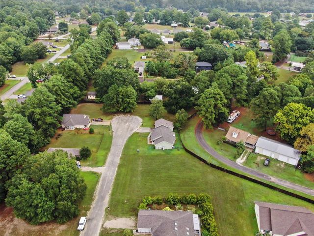 14 Drywood Lane, Huntsville, TX 77340
