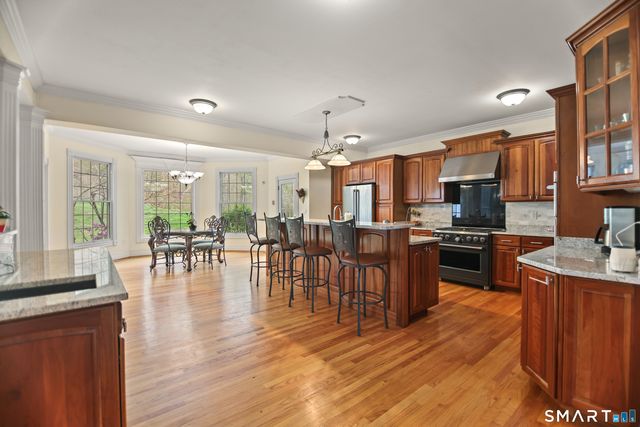 83 Bayberry Hill Road, Avon, CT 06001