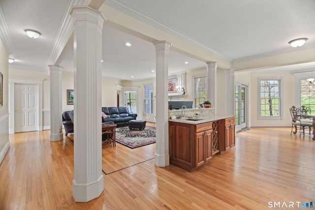 83 Bayberry Hill Road, Avon, CT 06001
