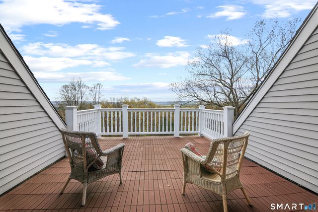 83 Bayberry Hill Road, Avon, CT 06001
