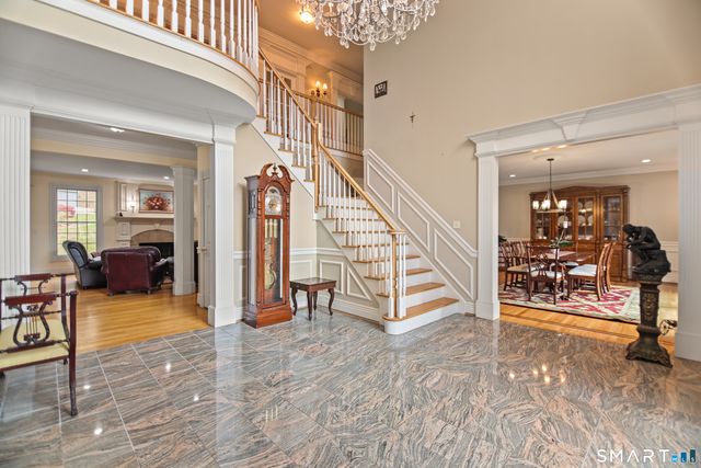 83 Bayberry Hill Road, Avon, CT 06001