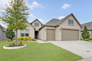 9728 Silver Rock Way, Denton, TX 76207