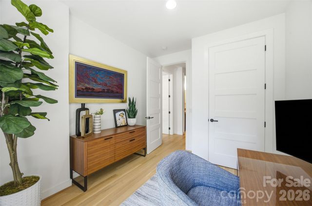 1938 Scott Avenue, Charlotte, NC 28203