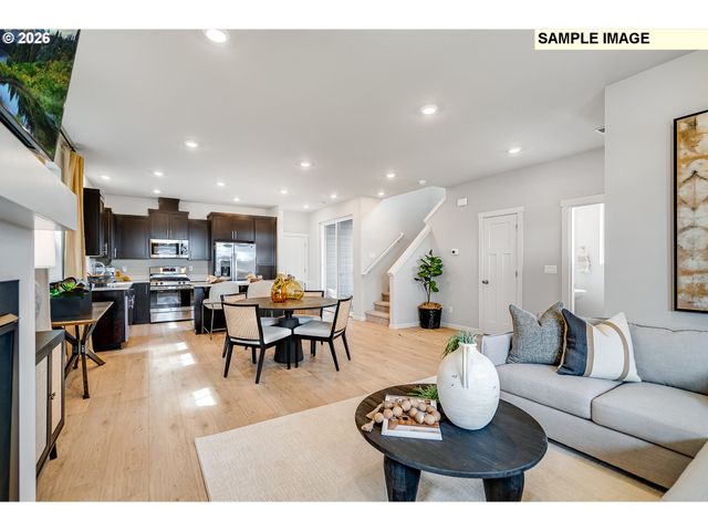 1008 Legacy St, Eugene, OR 97402
