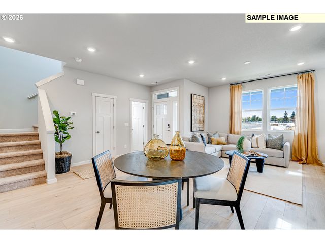 1008 Legacy St, Eugene, OR 97402