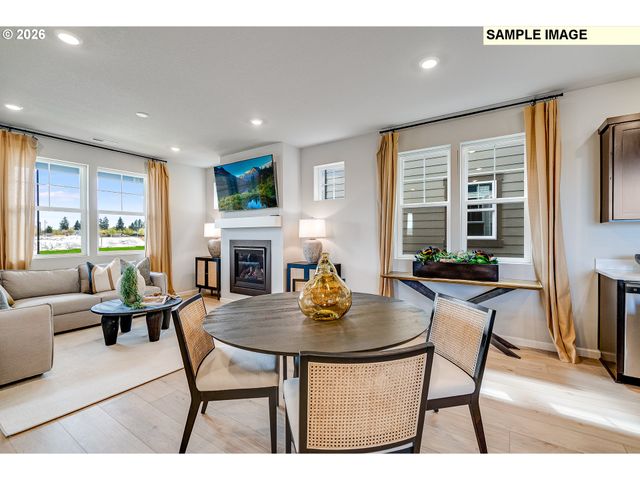 1008 Legacy St, Eugene, OR 97402