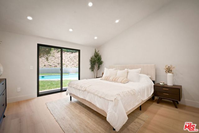 20466 Miranda Street, Woodland Hills, CA 91367