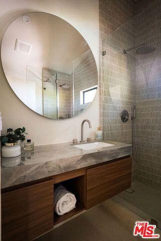 20466 Miranda Street, Woodland Hills, CA 91367