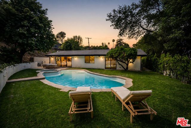 20466 Miranda Street, Woodland Hills, CA 91367