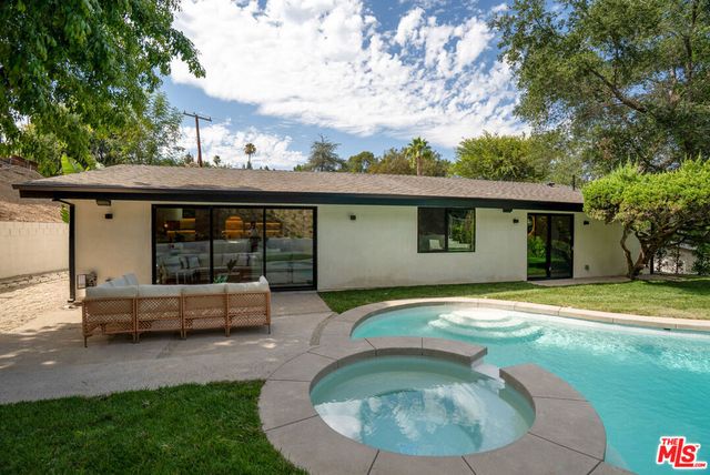 20466 Miranda Street, Woodland Hills, CA 91367