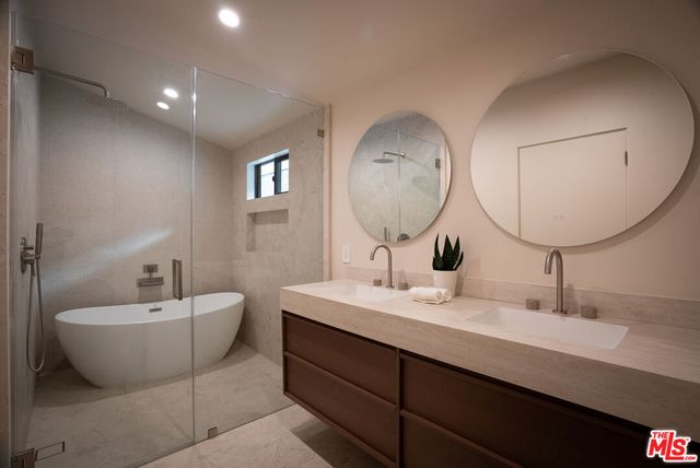 20466 Miranda Street, Woodland Hills, CA 91367