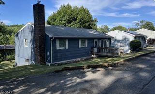 73 Elba Ave, Hopatcong Boro, NJ 07843