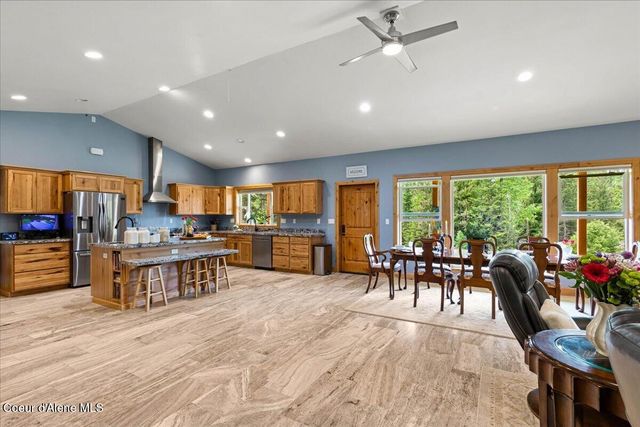 4321 Upper Gold Crk Rd, Sandpoint, ID 83864