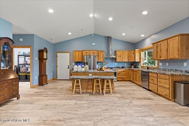 4321 Upper Gold Crk Rd, Sandpoint, ID 83864