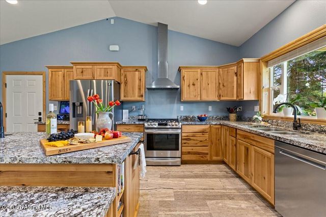 4321 Upper Gold Crk Rd, Sandpoint, ID 83864
