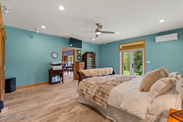 4321 Upper Gold Crk Rd, Sandpoint, ID 83864