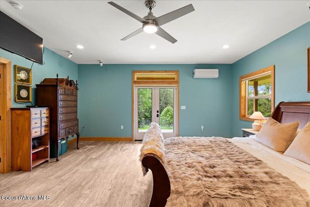 4321 Upper Gold Crk Rd, Sandpoint, ID 83864