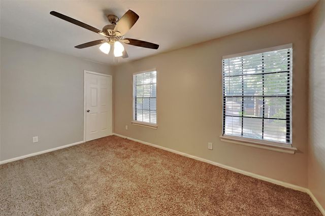 2615 Silver Falls Drive, Houston, TX 77339