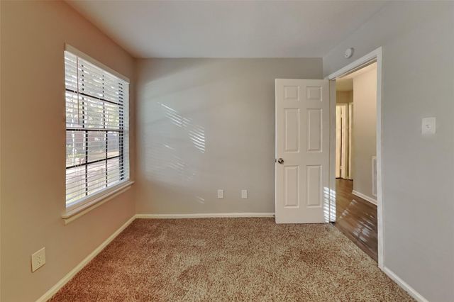 2615 Silver Falls Drive, Houston, TX 77339