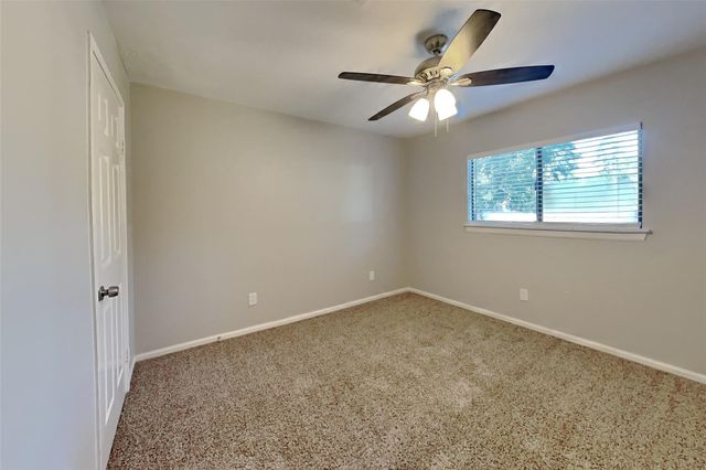 2615 Silver Falls Drive, Houston, TX 77339