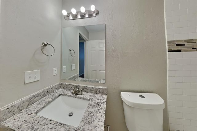 2615 Silver Falls Drive, Houston, TX 77339