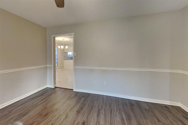 2615 Silver Falls Drive, Houston, TX 77339