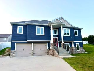 2667 Century Pine Lane NE, Rochester, MN 55906