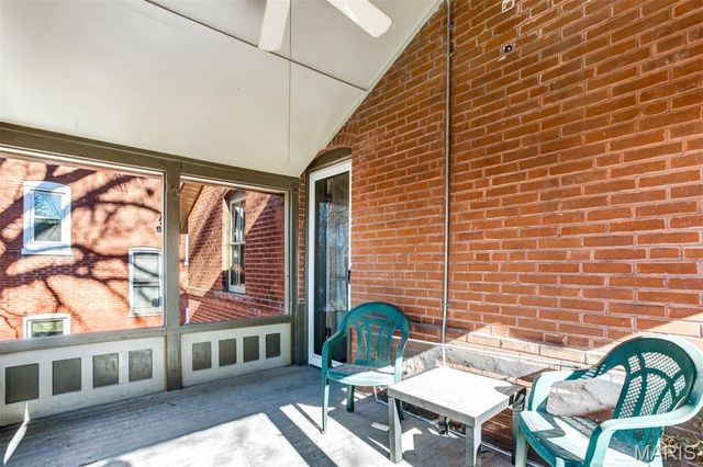 2625 Arkansas Avenue, St Louis, MO 63118